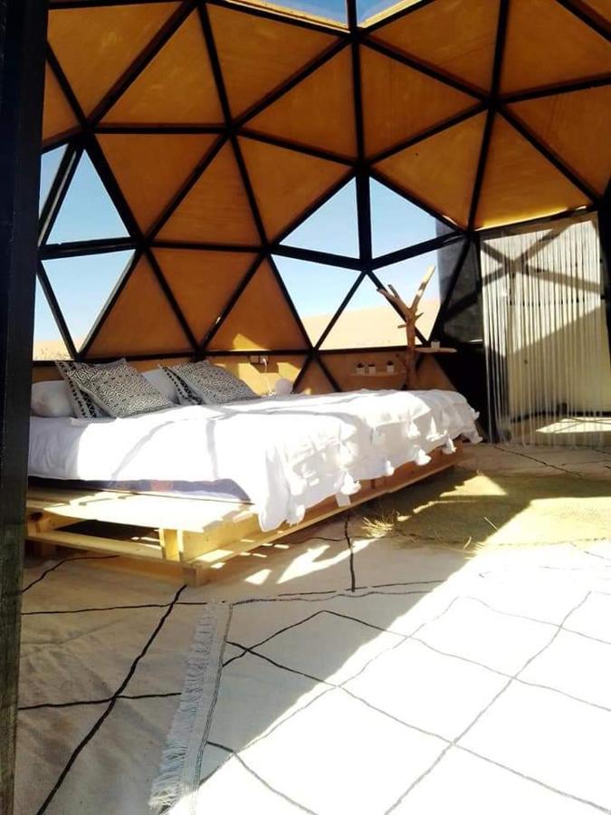 Hotel Tatooine Stars Camp à Merzouga Extérieur photo