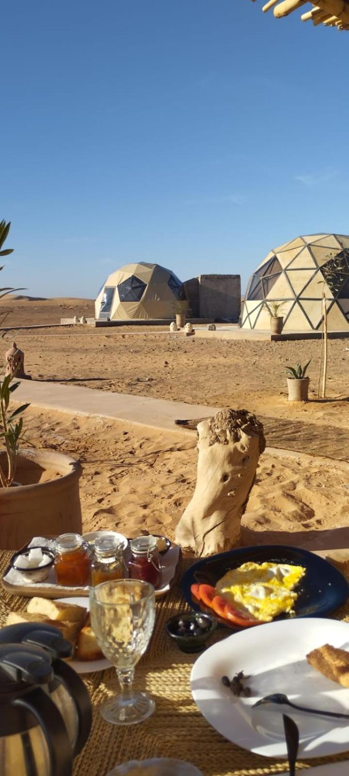Hotel Tatooine Stars Camp à Merzouga Extérieur photo